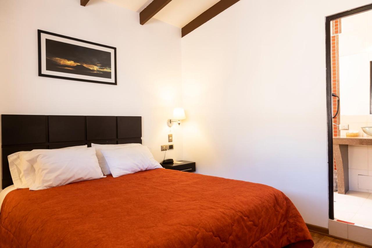 Hostal & Apartments El Triunfo Cusco Exteriör bild