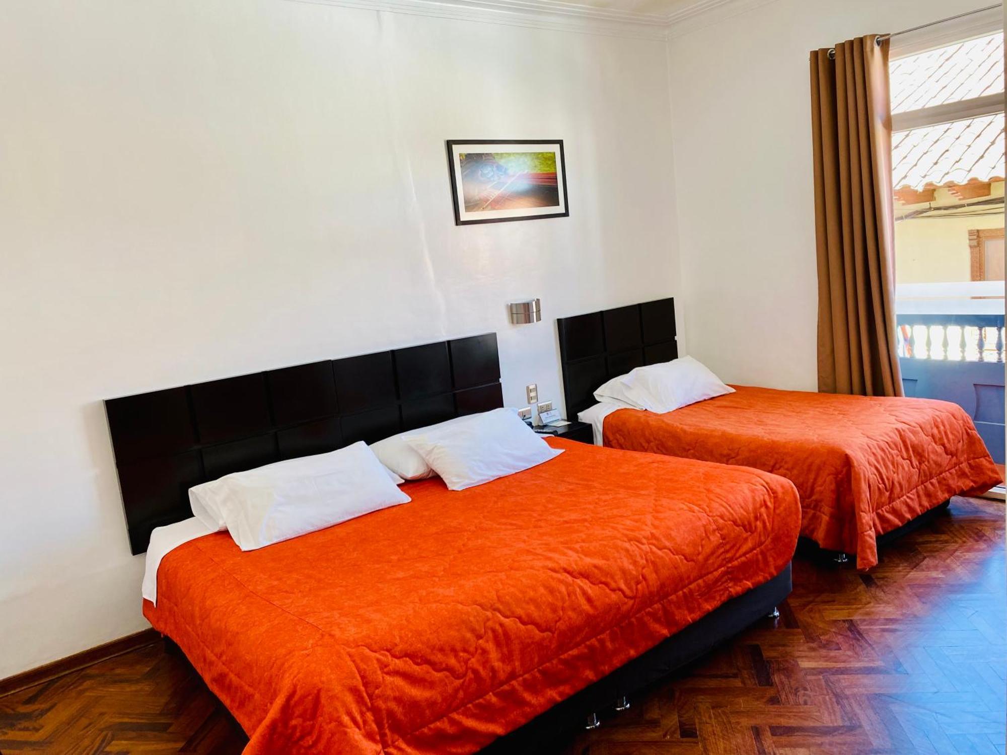 Hostal & Apartments El Triunfo Cusco Exteriör bild
