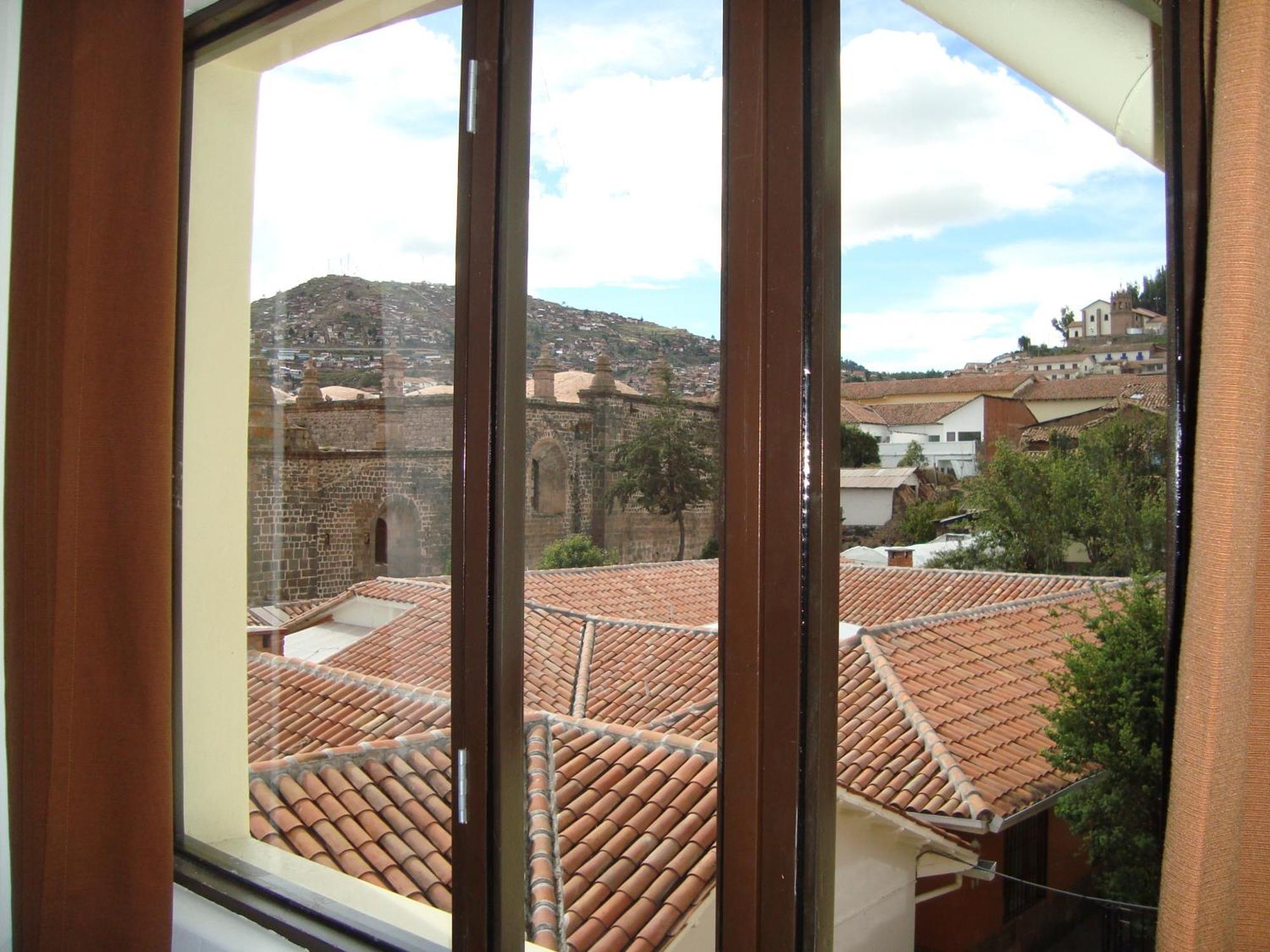 Hostal & Apartments El Triunfo Cusco Exteriör bild